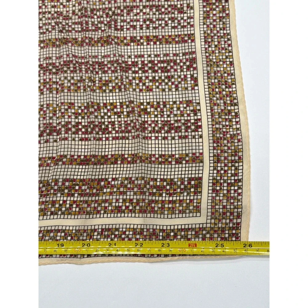 Unbranded vintage square